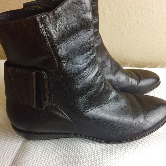 Cole Haan brown leather ankle boot 9.5 B - Picture 2 of 16